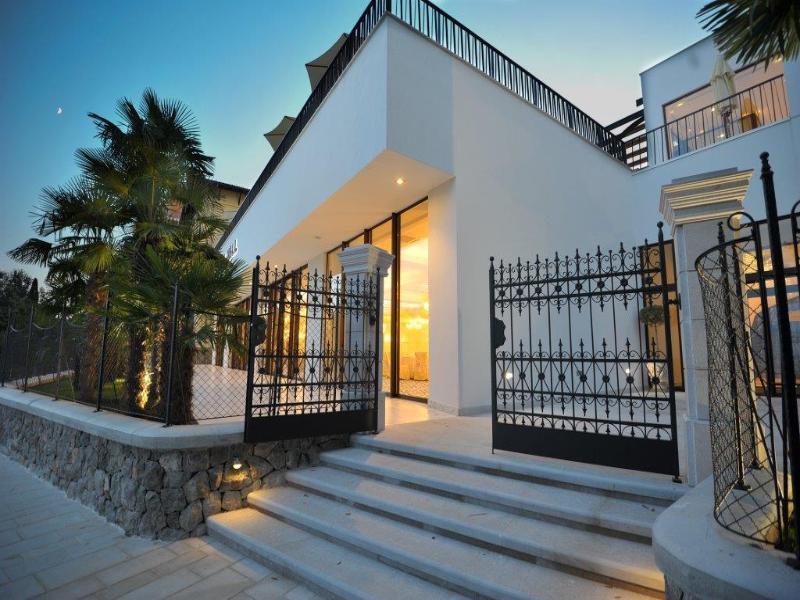 Amadria Park Hotel Royal Opatija Exterior foto